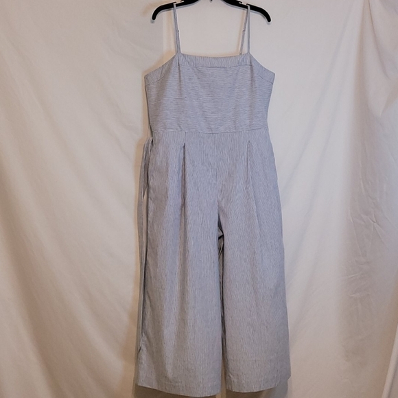 BANANA Republic Women's Striped Cropped Jumpsuit - Picture 9 of 17